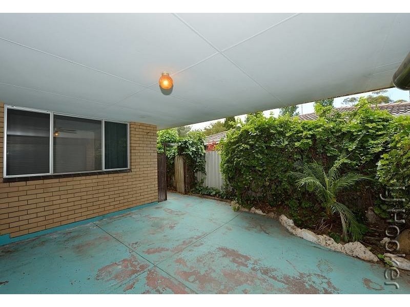 18B Clyde Place, Silver Sands WA 6210