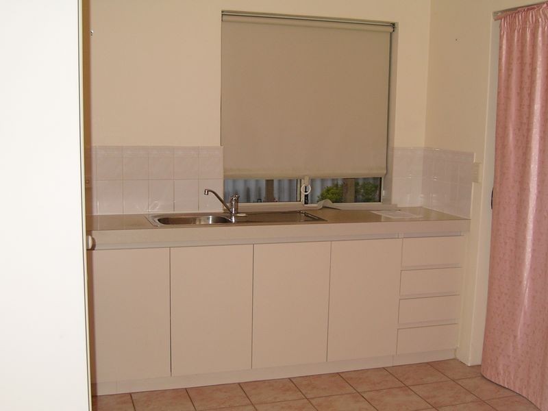 4b Chambon Place, Coodanup WA 6210