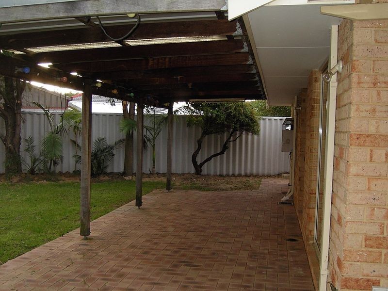 4b Chambon Place, Coodanup WA 6210