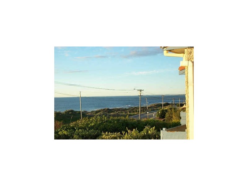 4/36A Halls Head Parade, Halls Head WA 6210