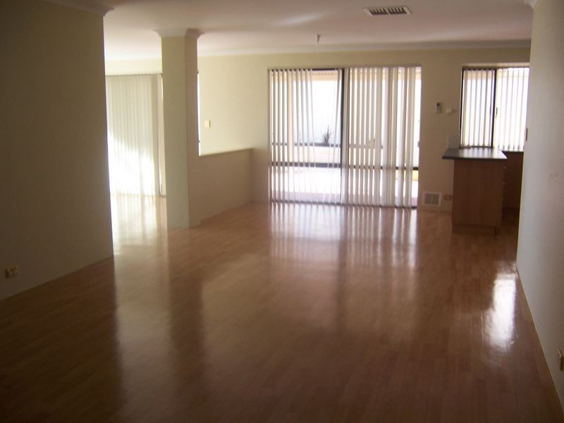 14 Summerville Avenue, Secret Harbour WA 6173