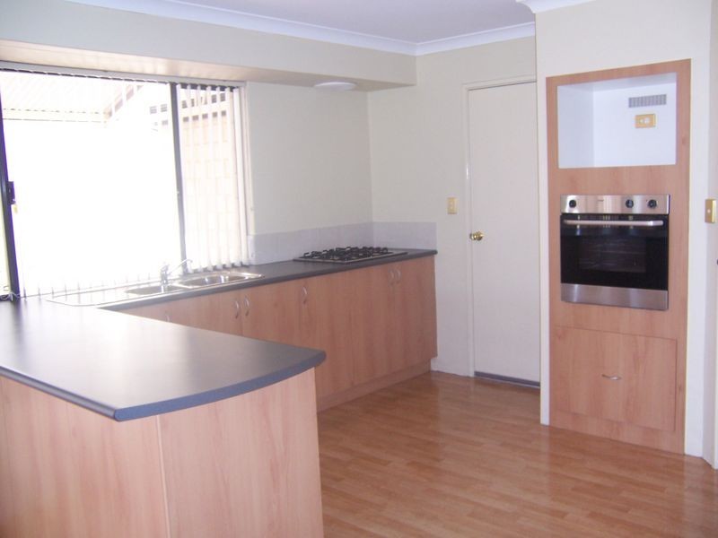 14 Summerville Avenue, Secret Harbour WA 6173