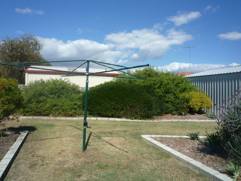 22 Cavender Street, Singleton WA 6175