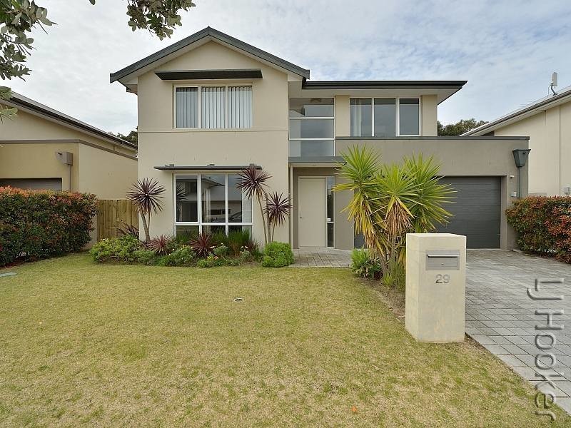 29 Tylney Loop, Meadow Springs WA 6210