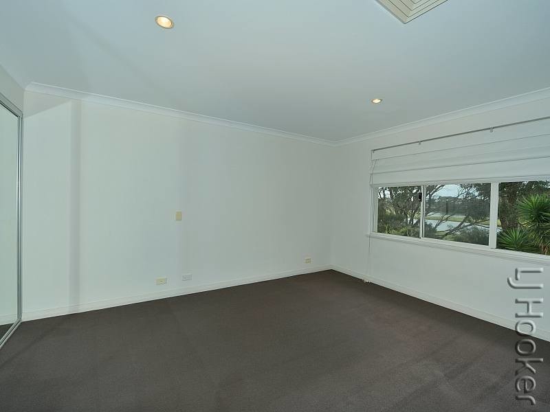 29 Tylney Loop, Meadow Springs WA 6210