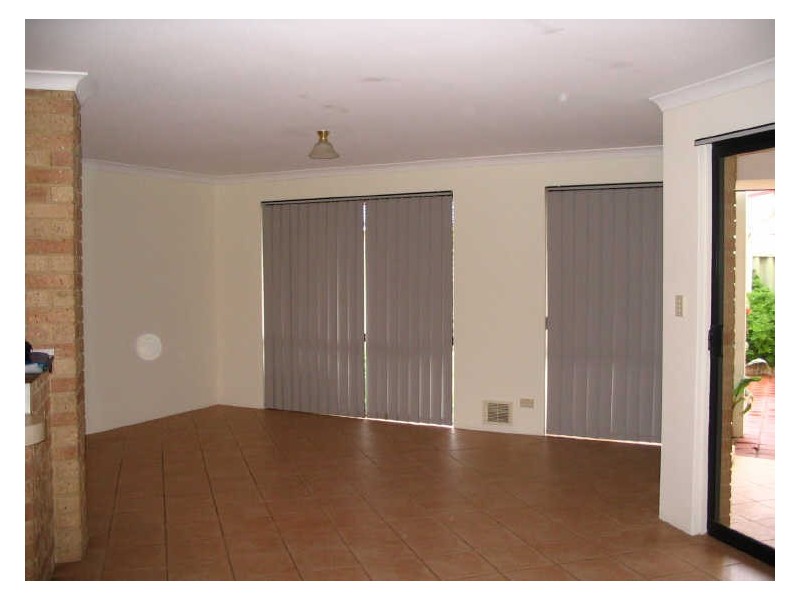 19 Prestwick Green, Meadow Springs WA 6210