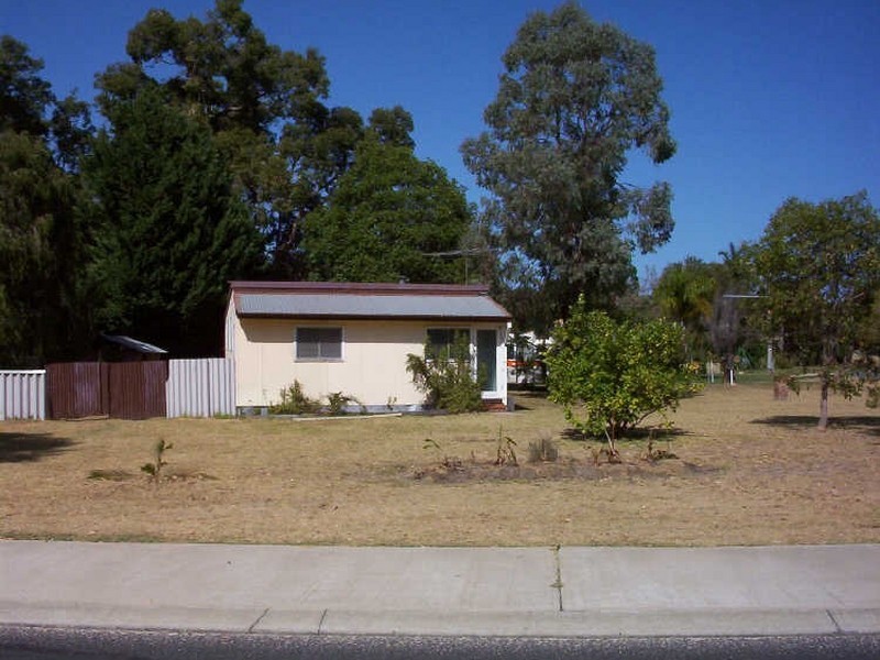 17 Beacham Street, Coodanup WA 6210