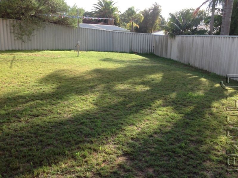 9b Parilla Court, Greenfields WA 6210