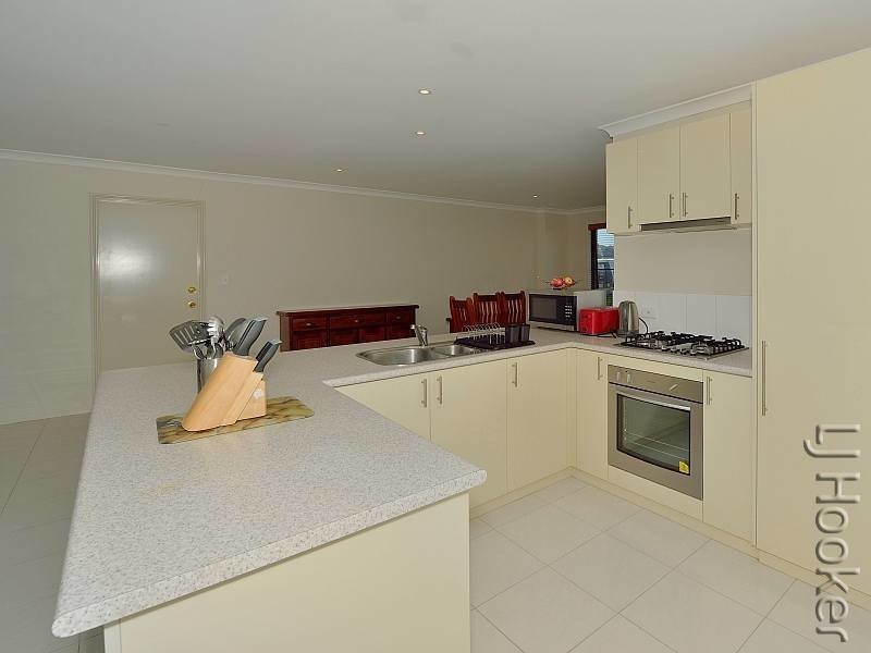 3 Kardan Loop, Falcon WA 6210