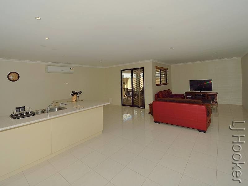 3 Kardan Loop, Falcon WA 6210