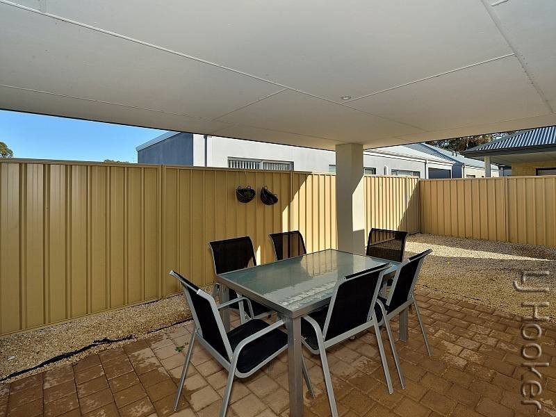 3 Kardan Loop, Falcon WA 6210