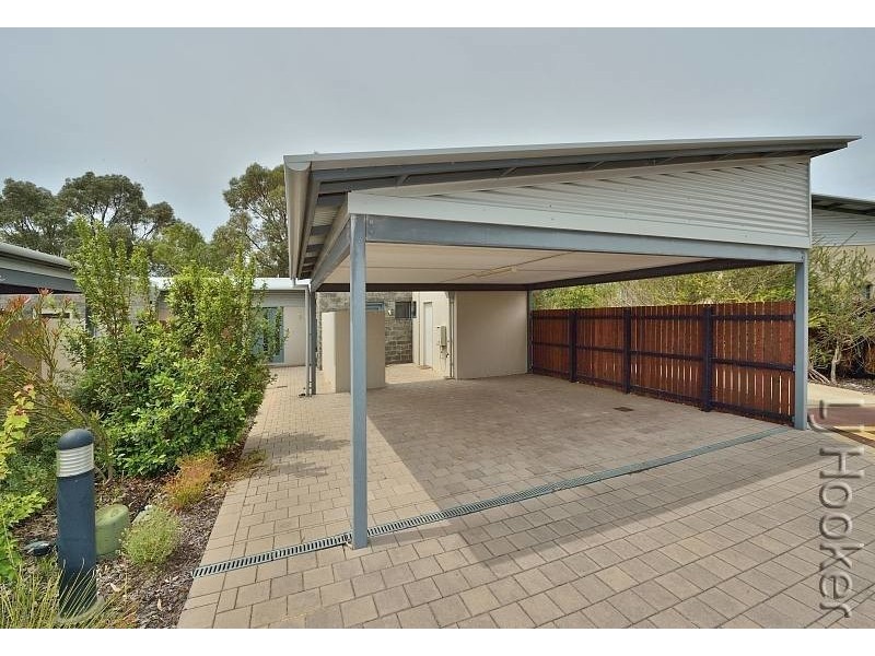 18/44 Golfers Retreat, Halls Head WA 6210