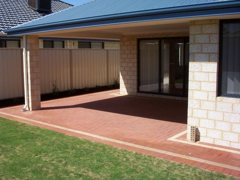 11 Columbus Street, Dudley Park WA 6210