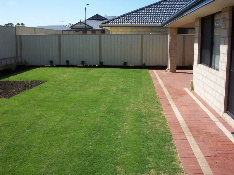 11 Columbus Street, Dudley Park WA 6210