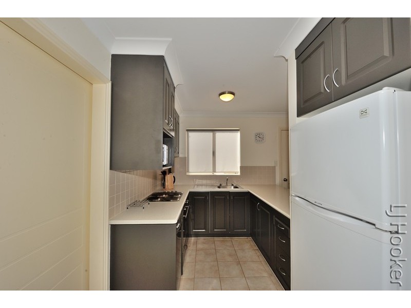 3/1 Lakes Crescent, South Yunderup WA 6208