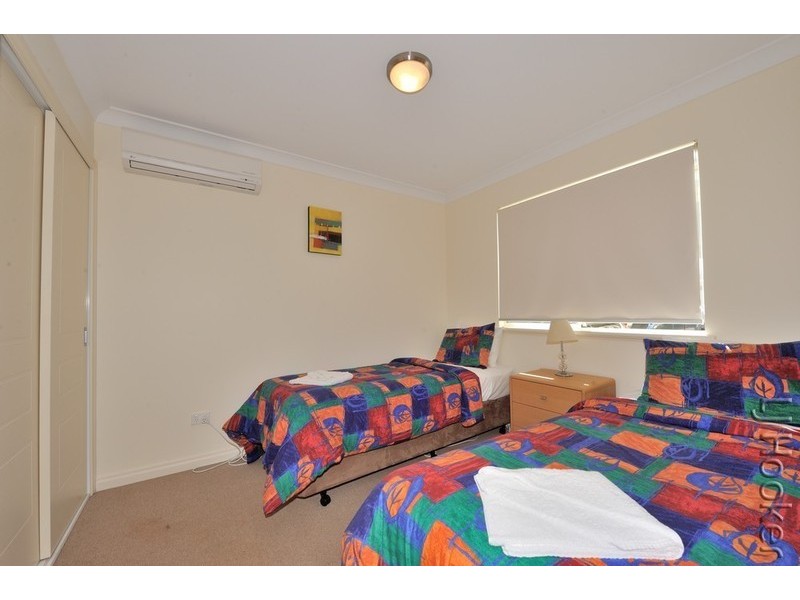 3/1 Lakes Crescent, South Yunderup WA 6208