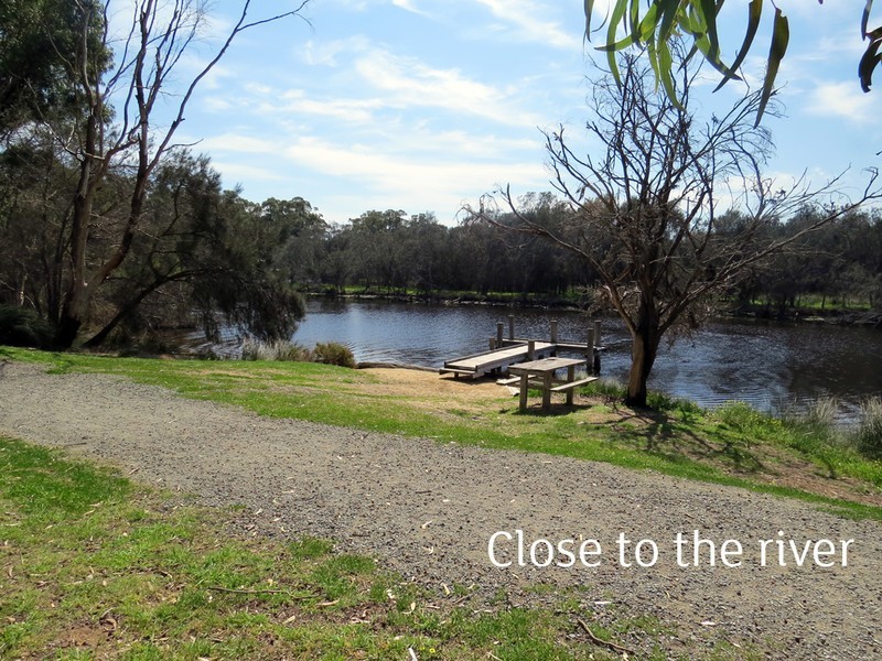 15 Carnegie Place, Greenfields WA 6210