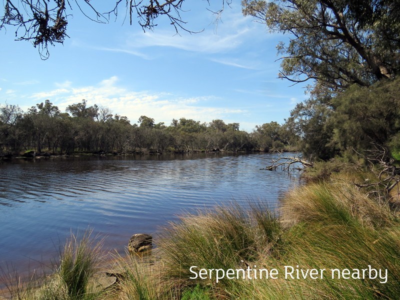 15 Carnegie Place, Greenfields WA 6210