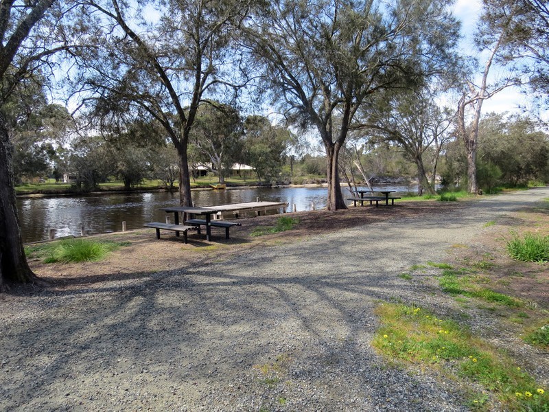 15 Carnegie Place, Greenfields WA 6210