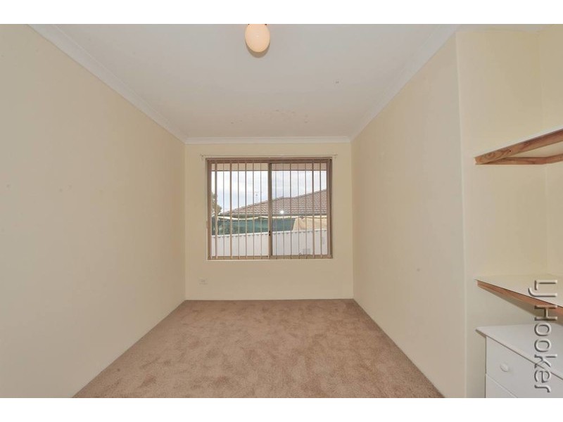 2 Hickory Court, Halls Head WA 6210