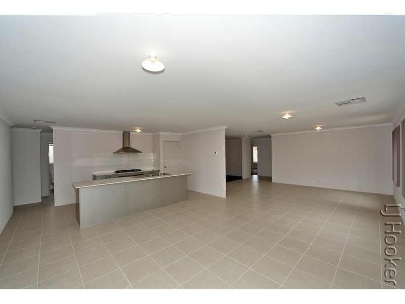 4 Gullane Way, Meadow Springs WA 6210