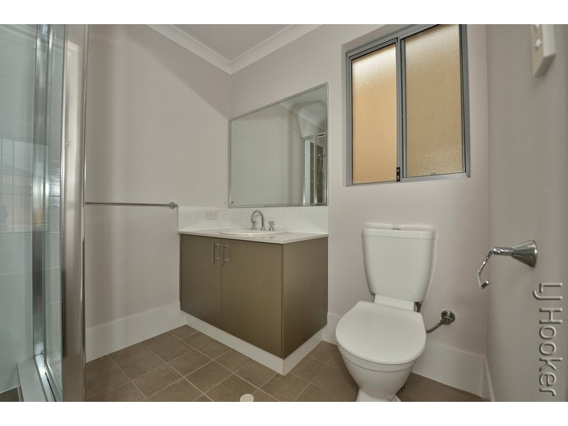 4 Gullane Way, Meadow Springs WA 6210
