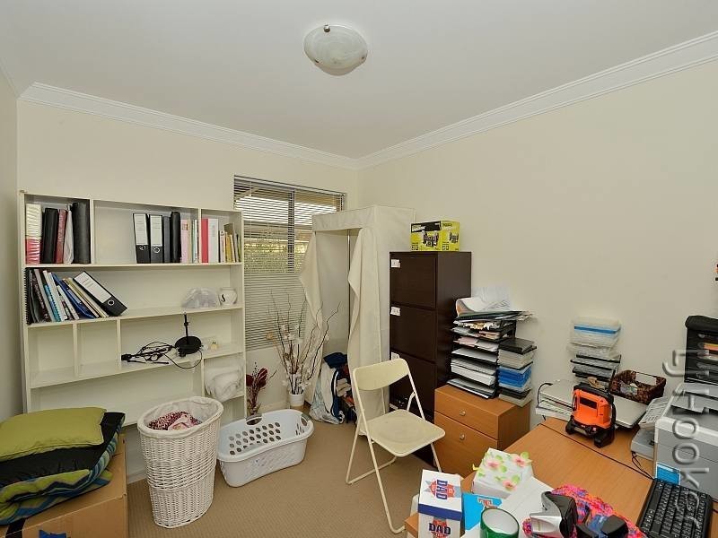17 Zamia Loop, Wannanup WA 6210