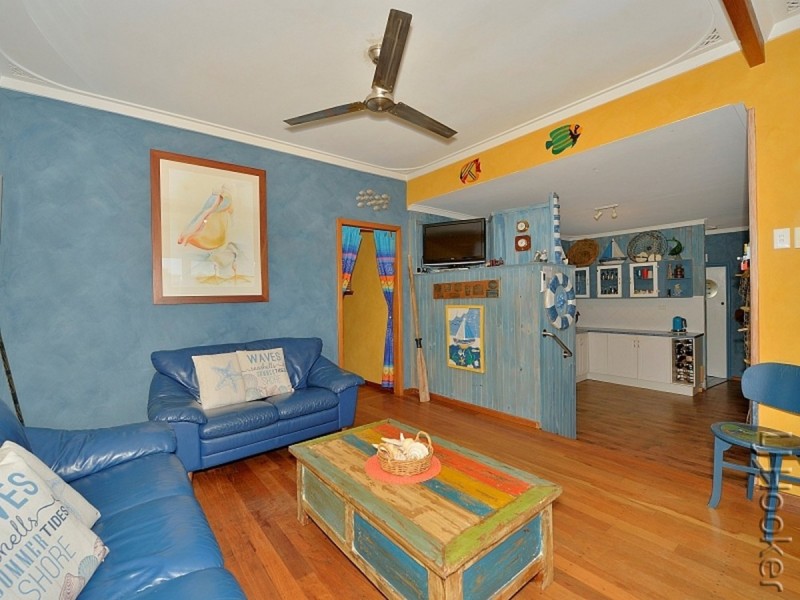 19 Tallas Road, Silver Sands WA 6210