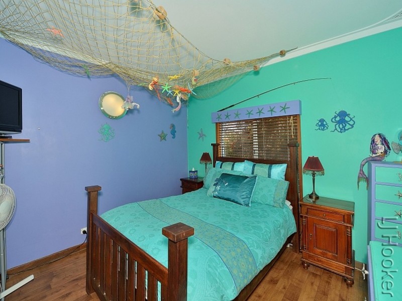 19 Tallas Road, Silver Sands WA 6210