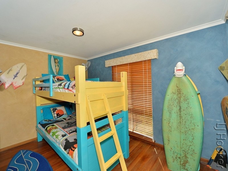 19 Tallas Road, Silver Sands WA 6210