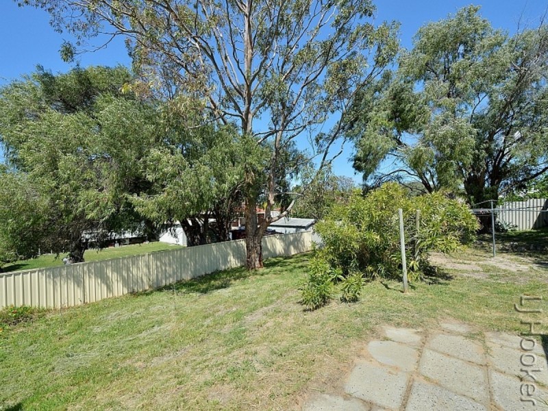 19 Tallas Road, Silver Sands WA 6210