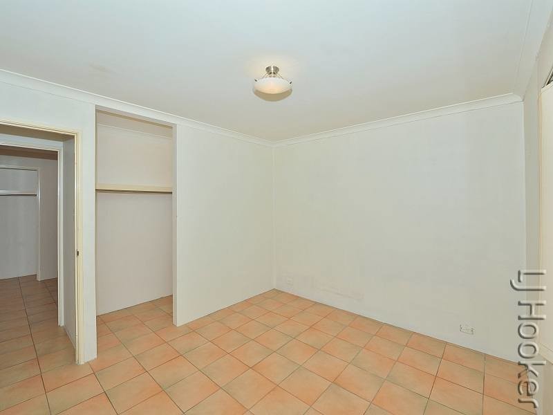 24 Davis Road, Barragup WA 6209