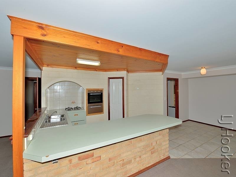 166 Mclarty Road, Halls Head WA 6210