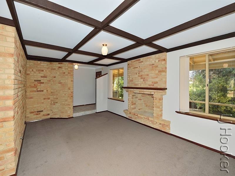 166 Mclarty Road, Halls Head WA 6210