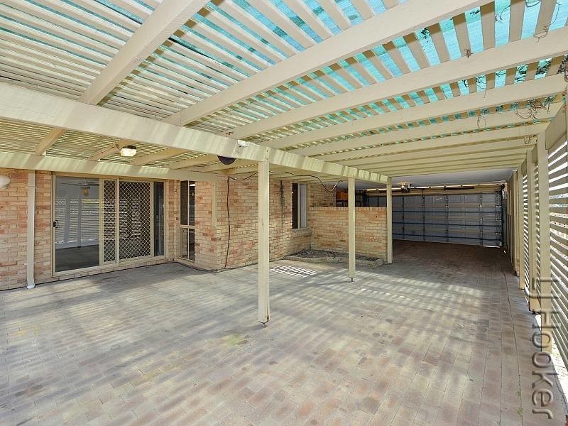 166 Mclarty Road, Halls Head WA 6210