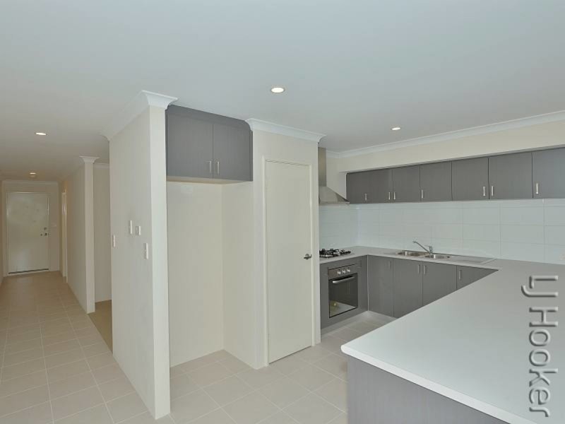 12 Harvey Crescent, South Yunderup WA 6208
