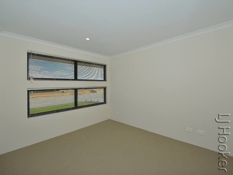 12 Harvey Crescent, South Yunderup WA 6208