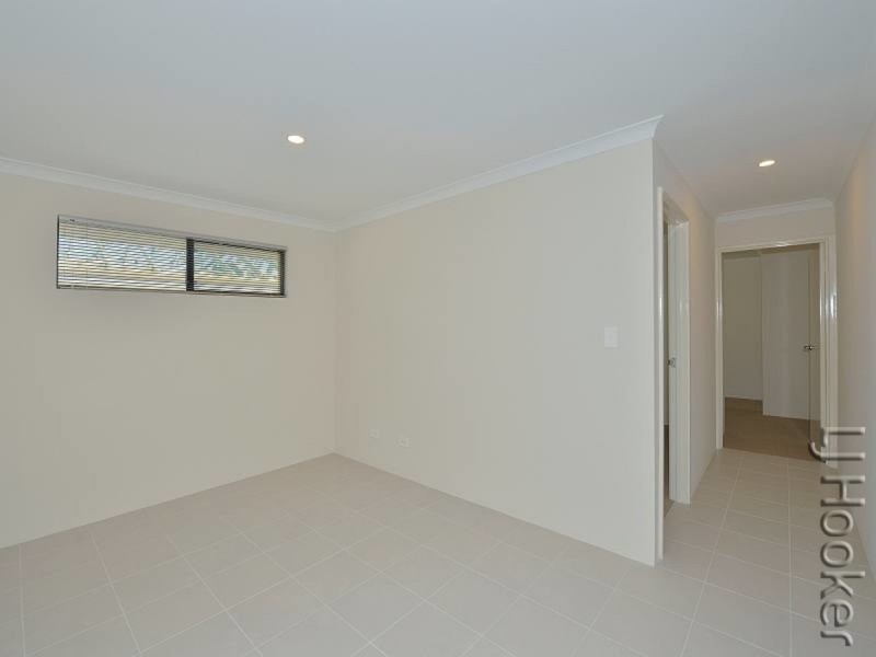12 Harvey Crescent, South Yunderup WA 6208