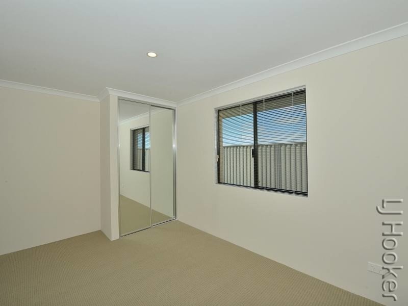 12 Harvey Crescent, South Yunderup WA 6208