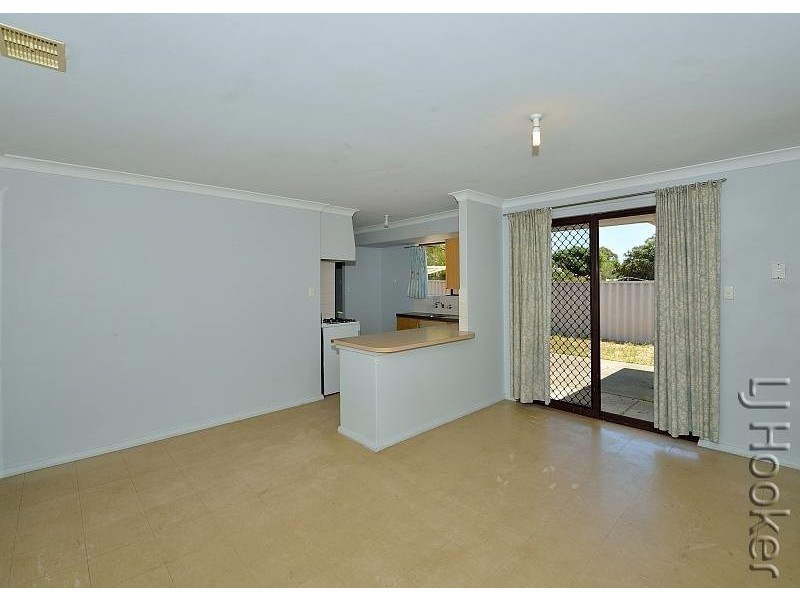 8 Warbrook Place, Coodanup WA 6210