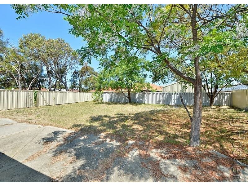 8 Warbrook Place, Coodanup WA 6210