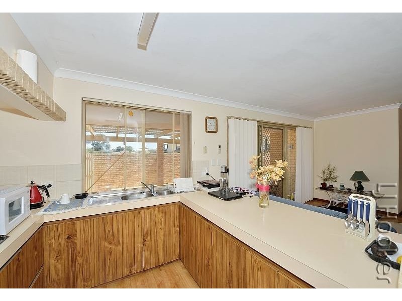 2/5 Shannon Road, Silver Sands WA 6210