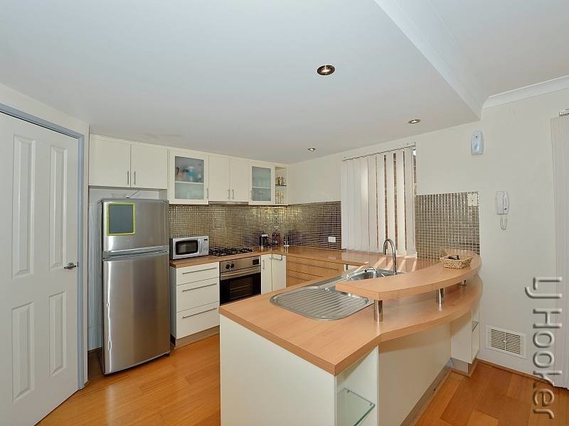 6/47 Tuckey Street, Mandurah WA 6210