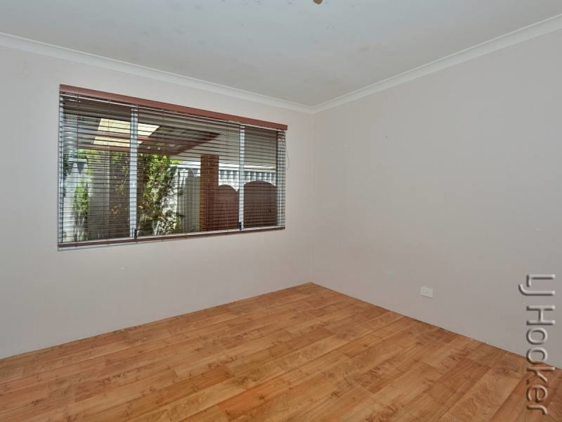16 Rathmines Place, Coodanup WA 6210