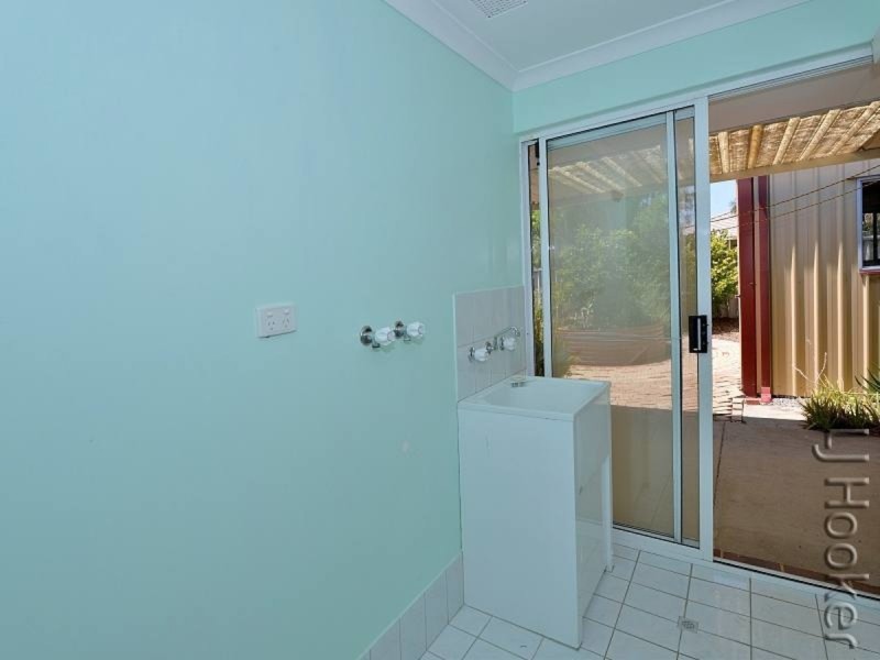 16 Rathmines Place, Coodanup WA 6210