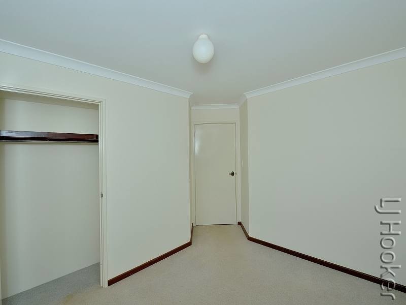 8 Bucentaur Place, Halls Head WA 6210