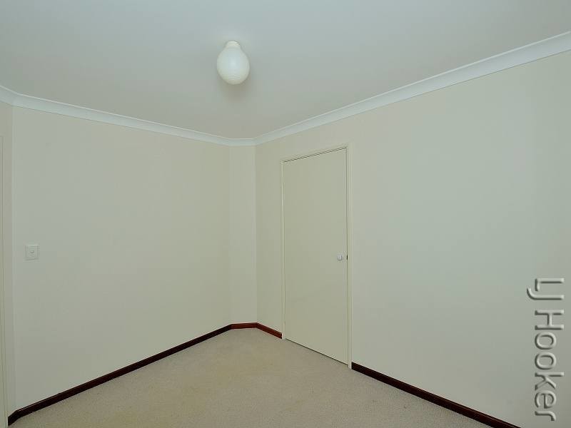 8 Bucentaur Place, Halls Head WA 6210