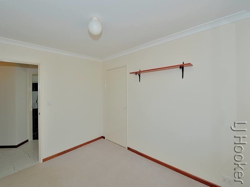 8 Bucentaur Place, Halls Head WA 6210