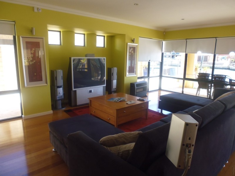 20 Tasman Loop, Dudley Park WA 6210