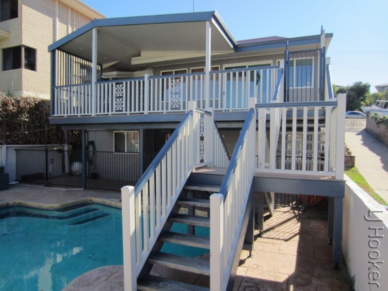 9 Hill Street, Halls Head WA 6210